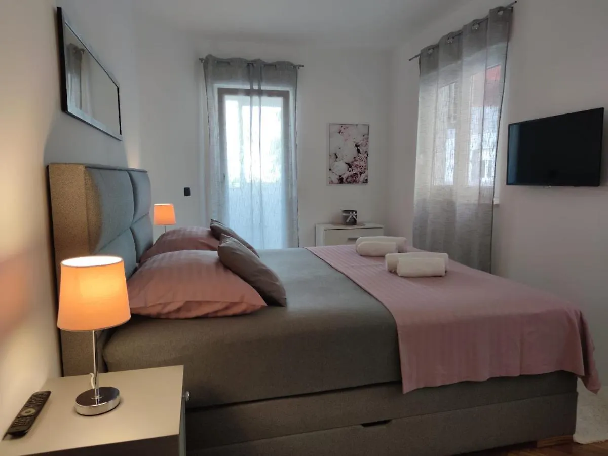 Apartment Sve U 5 Minuta Zadar 0*,  Croatia